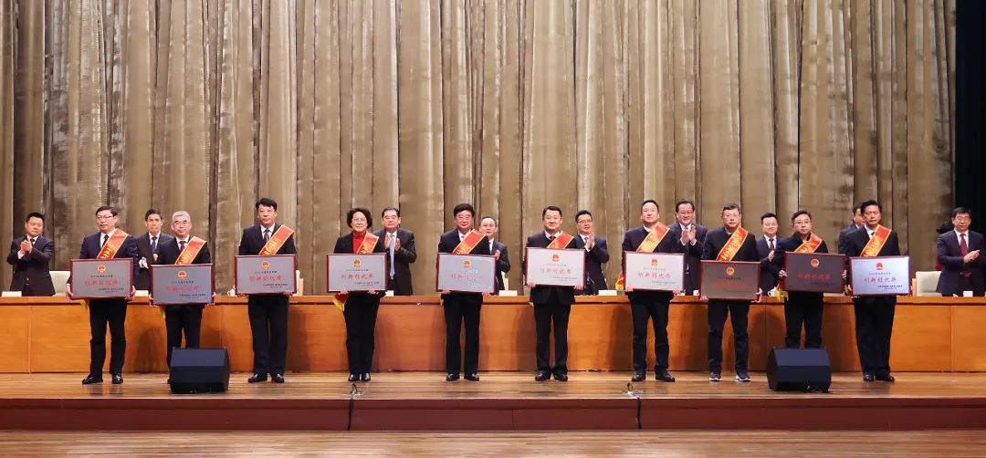 市教育局荣获徐州市2022年度综合考核创新创优奖和综合考核市级机关单位第一等次